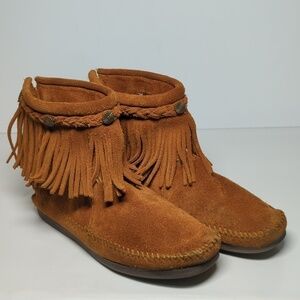 Minnetonka hi top fringed moccasin booties women's size 6